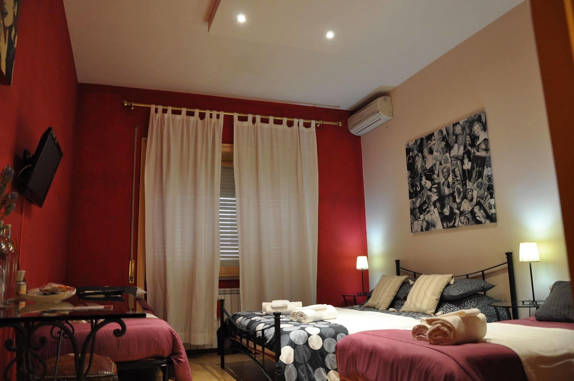 לינה וארוחת בוקר רומא Capocchia House מראה חיצוני תמונה